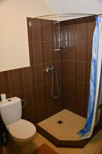 Фото номера Двухместный номер с 1 кроватью Гостевой дом Gallery Guest Rooms г. Кернаве 4